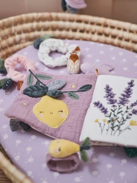 Livre D'activités En Gaze De Coton DOUCE PROVENCE Violet - Douce Provence - Vertbaudet 2 Livre D'activités En Gaze De Coton DOUCE PROVENCE Violet - Douce Provence - Vertbaudet – Image 2