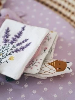 Livre D'activités En Gaze De Coton DOUCE PROVENCE Violet - Douce Provence - Vertbaudet 8 Livre D'activités En Gaze De Coton DOUCE PROVENCE Violet - Douce Provence - Vertbaudet -Périphériques Pour Enfants livre dactivites en gaze de coton douce provence 2