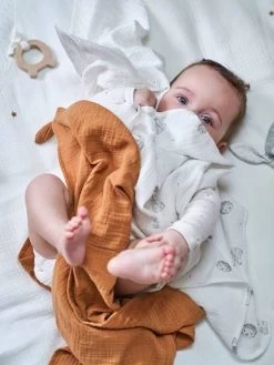 Lot De 3 Langes MINI COMPAGNIE En Gaze De Coton Bio* 2 écrus Imprimés + 1 Uni Caram - Vertbaudet -Périphériques Pour Enfants lot de 3 langes mini compagnie en gaze de coton bio 5